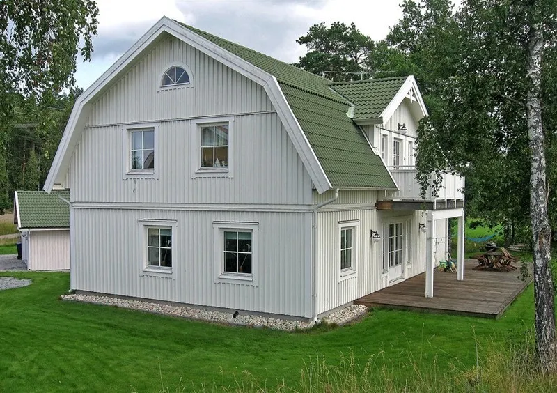 Västra fasaden.